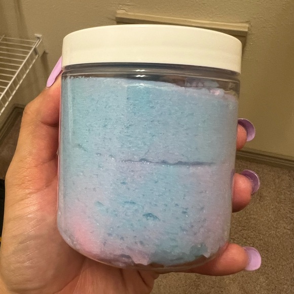 Aminnah Mermaid Kisses Sugar Polish retails $32.00 USD a container - Picture 6 of 13